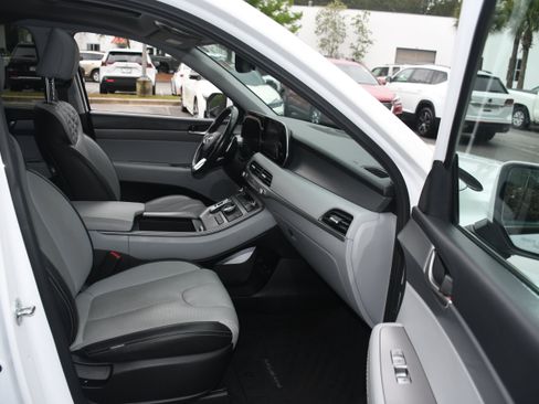 Used 2021 Hyundai Palisade SEL w/ Convenience Package FWD image 21