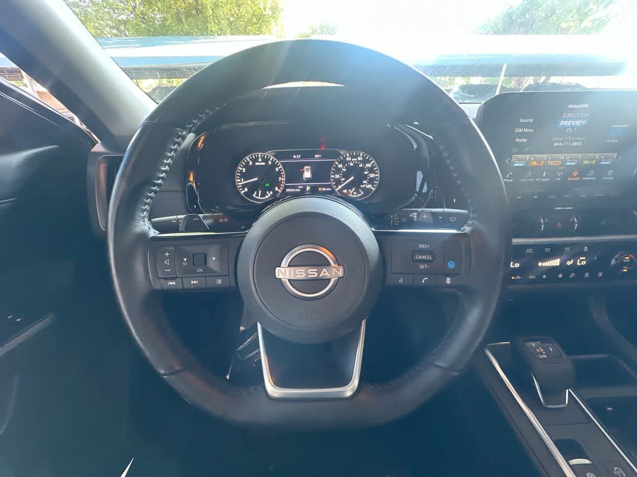 Used 2023 Nissan Pathfinder SL w/ Black Appearance Package AWD/4WD image 15