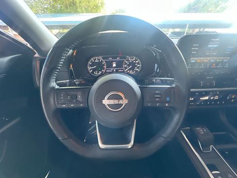 Used 2023 Nissan Pathfinder SL w/ Black Appearance Package AWD/4WD image 15
