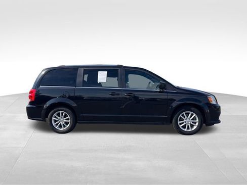 Used 2019 Dodge Grand Caravan SXT FWD image 6