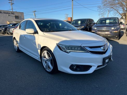 Used 2016 Acura ILX image 3
