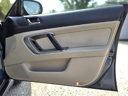 Used 2006 Subaru Legacy 2.5i Limited image 23