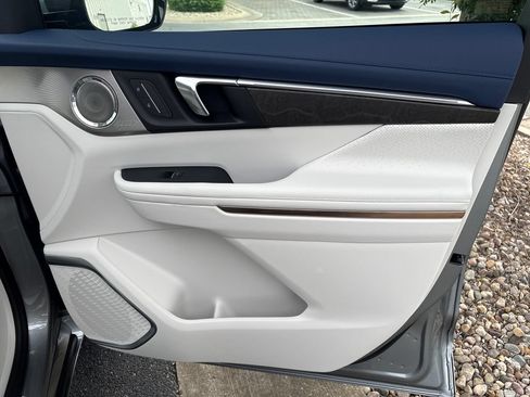 New 2026 Buick Enclave Avenir w/ Super Cruise Package FWD image 51