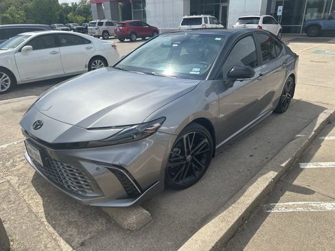 Used 2025 Toyota Camry XSE w/ Premium Plus Package image 1