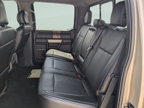 Used 2018 Ford F150 Lariat RWD image 15