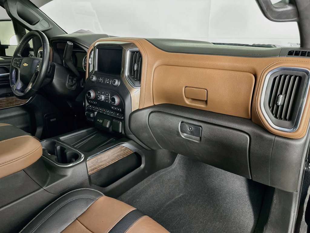 Used 2023 Chevrolet Silverado 3500 High Country w/ Z71 Off-Road Package AWD/4WD image 40
