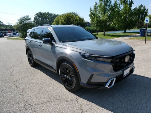 Used 2023 Honda CR-V Sport Touring image 3