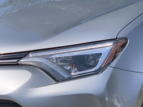 Used 2017 Toyota RAV4 Limited AWD/4WD image 6