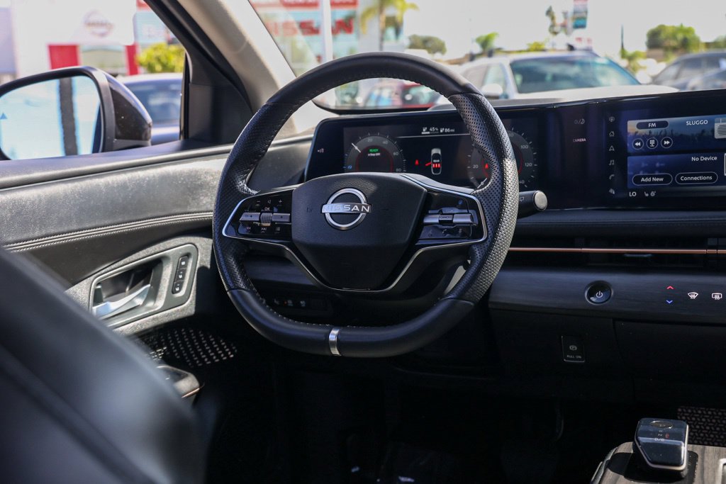 Used 2024 Nissan Ariya AWD image 25