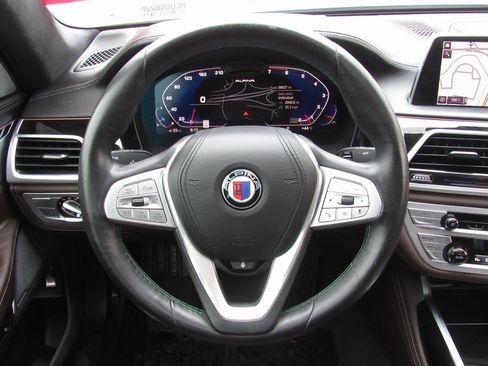 Used 2020 BMW ALPINA B7 xDrive w/ Luxury Rear Seating Package image 27