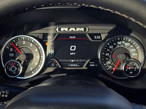 Used 2025 RAM 1500 Laramie image 32