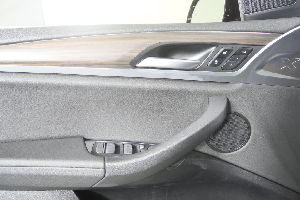 Used 2021 BMW X3 sDrive30i w/ Convenience Package RWD image 9