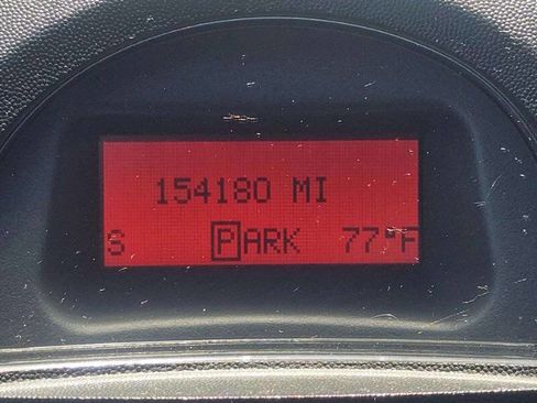 Used 2005 Pontiac Grand Prix GT w/ Leather Trim Package FWD image 10