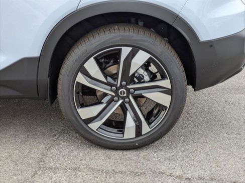 New 2026 Volvo XC40 B5 Ultra w/ Climate Package image 6