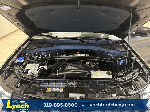 Used 2025 Ford Explorer ST-Line w/ ST-Line Street Pack AWD/4WD image 28