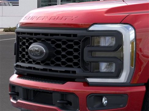 New 2025 Ford F250 XLT w/ Black Appearance Package image 17