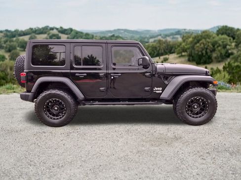 Used 2018 Jeep Wrangler Unlimited Sport S AWD/4WD image 13