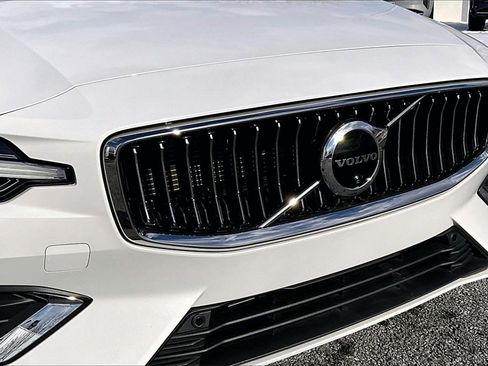 Certified 2023 Volvo S60 B5 Ultimate image 33