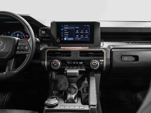 Certified 2026 Toyota Tacoma SR5 AWD/4WD image 14