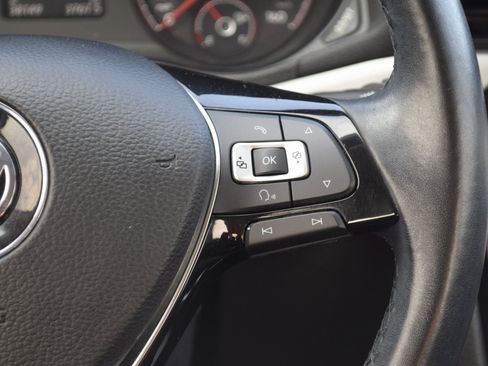 Used 2020 Volkswagen Passat 2.0T SE image 13