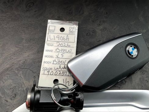 Used 2026 BMW X5 xDrive50e w/ Climate Comfort Package image 29