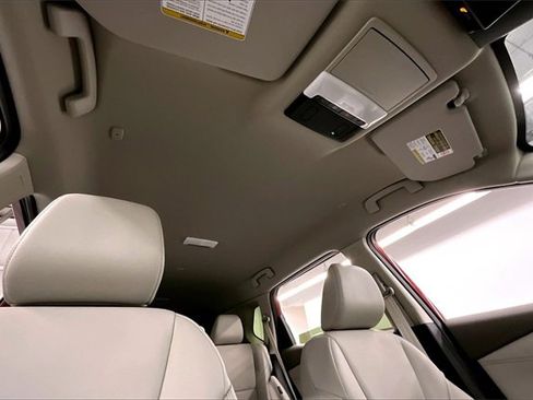 New 2025 Nissan Rogue SL image 34