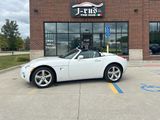 Used 2008 Pontiac Solstice Convertible w/ Preferred Package image 2