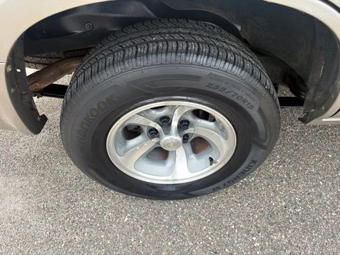 Used 2002 Chevrolet Blazer LS w/ Preferred Equipment Group RWD image 5