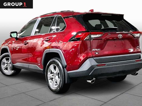 Used 2025 Toyota RAV4 XLE image 11