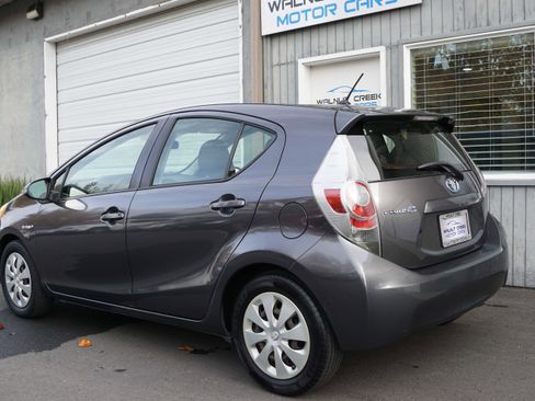 Used 2013 Toyota Prius C Two image 18