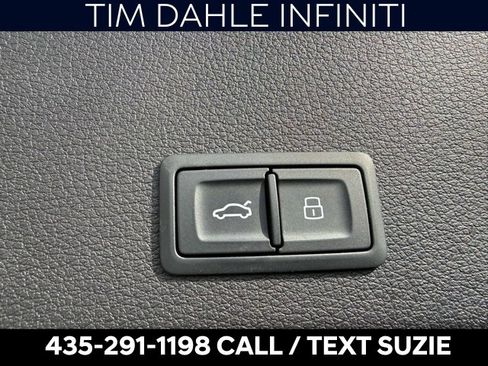 Used 2021 Audi e-tron Premium w/ Convenience Plus Package image 18