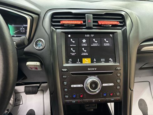 Used 2019 Ford Fusion Titanium AWD/4WD image 34