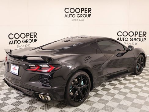 Used 2020 Chevrolet Corvette Stingray Preferred Cpe w/ 2LT Preferred Equipment Group RWD image 19