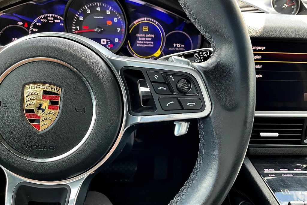 Used 2023 Porsche Cayenne AWD/4WD image 12