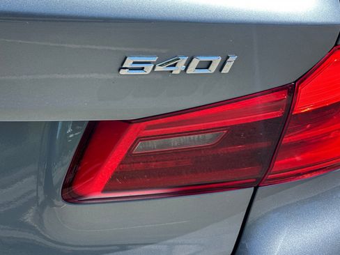 Used 2019 BMW 540i w/ Executive Package RWD image 38