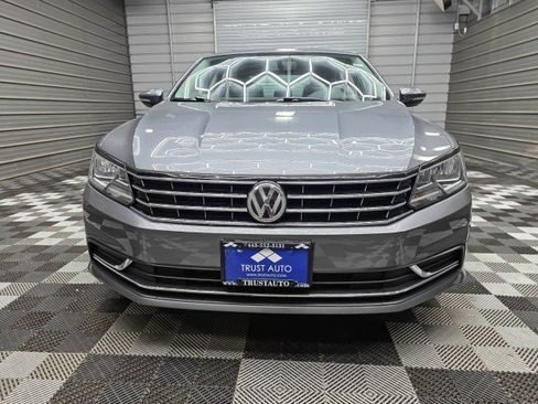 Used 2019 Volkswagen Passat 2.0T Wolfsburg w/ Wheels & Sunroof Package FWD image 3