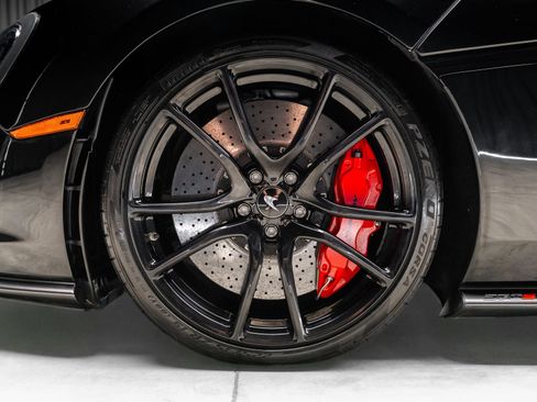 Used 2019 McLaren 570S Spider RWD image 3