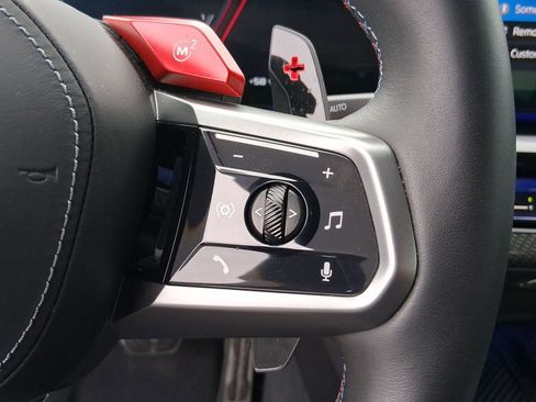 Used 2025 BMW M5 w/ Executive Package image 21