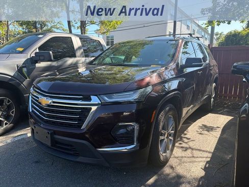 Certified 2023 Chevrolet Traverse LT w/ Rear Camera Mirror Package FWD image 1