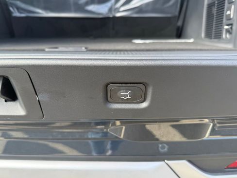 New 2025 Ford Expedition Max Platinum w/ Platinum Ultimate Package image 8