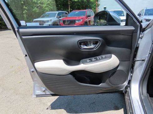 New 2026 Honda HR-V LX image 15