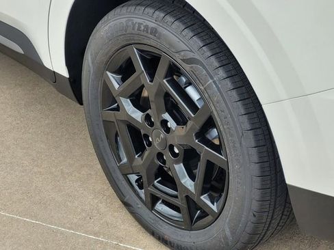 New 2026 Kia Carnival SX FWD image 5