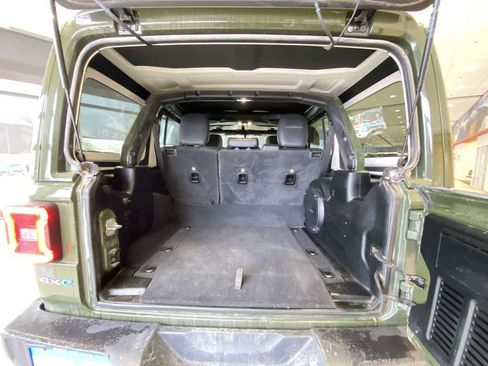 Used 2021 Jeep Wrangler Sahara w/ Cold Weather Group image 25