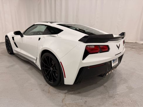Used 2018 Chevrolet Corvette Grand Sport RWD image 3
