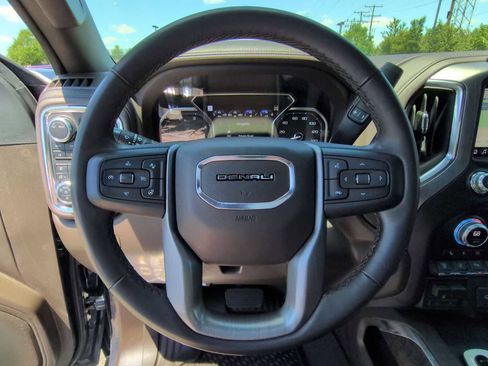 Used 2023 GMC Sierra 2500 Denali w/ Denali Ultimate Package AWD/4WD image 24