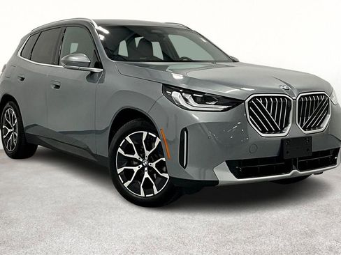 Used 2025 BMW X3 xDrive30i w/ Premium Package image 1