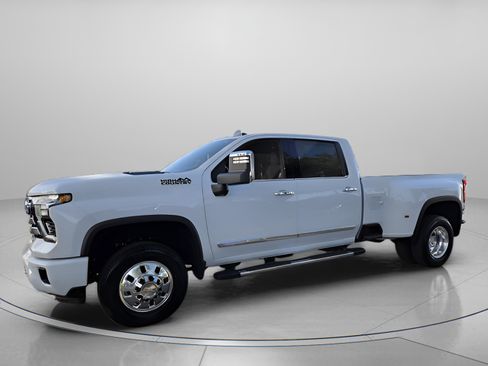 New 2026 Chevrolet Silverado 3500 High Country w/ High Country Premium Package image 2