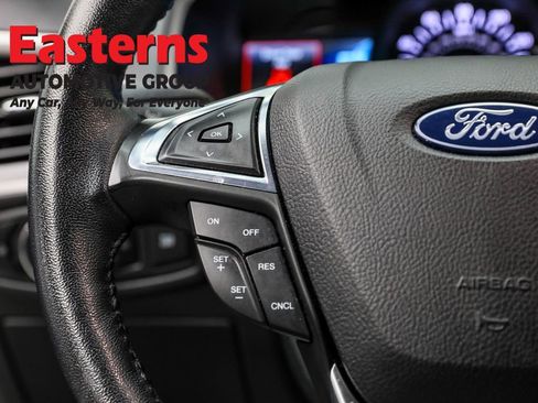 Used 2023 Ford Edge SEL image 15