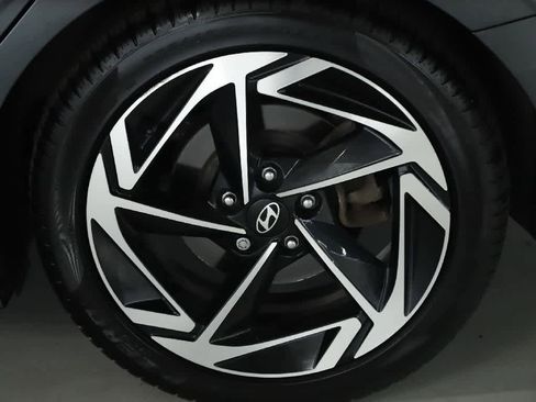 Used 2024 Hyundai Sonata SEL w/ Convenience Package FWD image 41