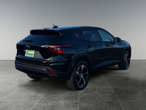 New 2026 Chevrolet Trax RS w/ Driver Confidence Package image 7